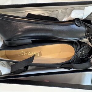 CHANEL Black Leather Flats with Bow